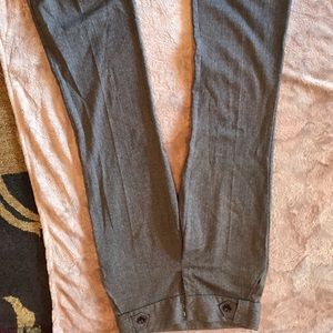 Cooper key NWOT Grey/Brown slacks size 4